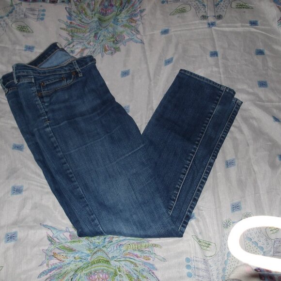 A&F Erin Jeans - Picture 1 of 2
